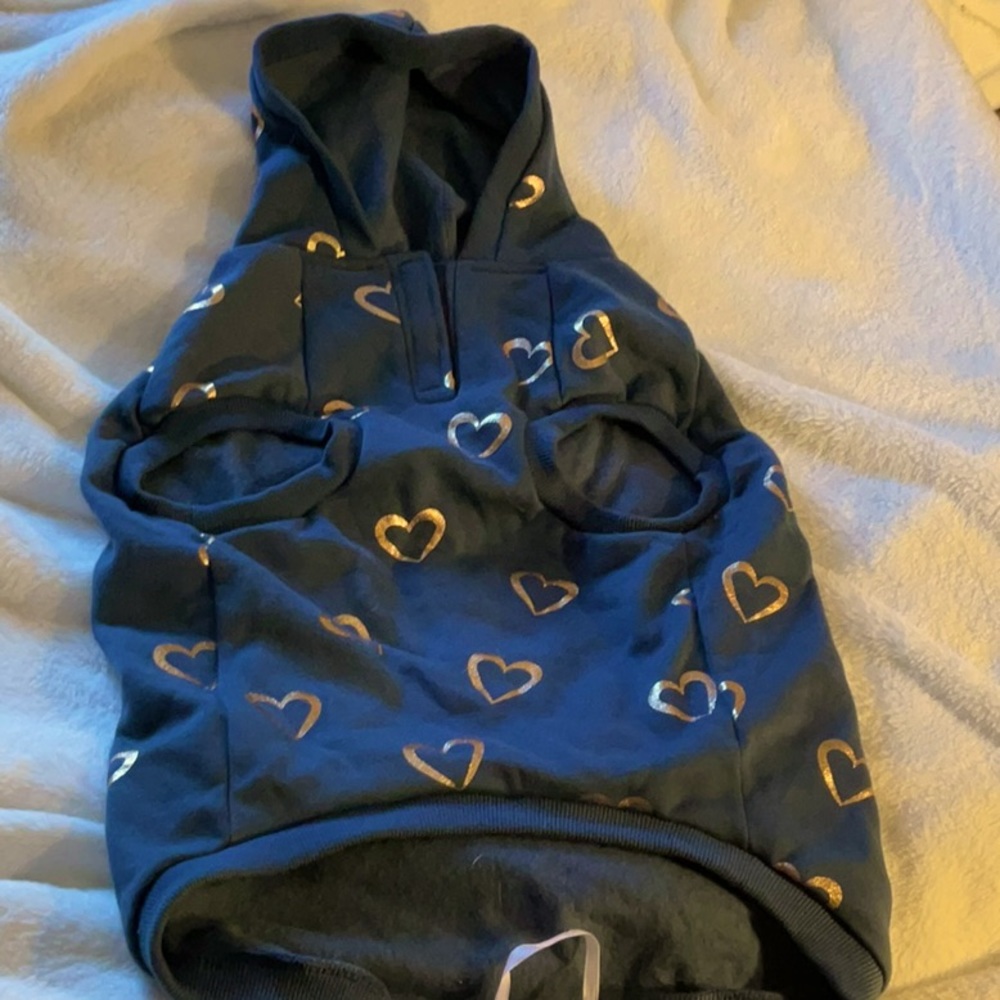 New Top-Paw FA21 navy heart print sweatshirt XL with hoodie.